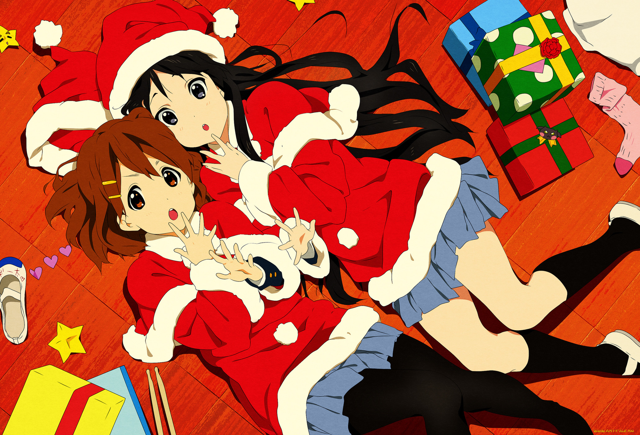 Обои Аниме K-ON!, обои для рабочего стола, фотографии аниме, k-on, merry,  chrismas, winter, палочки, подарки, пол, носок, шляпа, звезда, костюм,  hirasawa, yui, akiyama, mio Обои для рабочего стола, скачать обои картинки  заставки